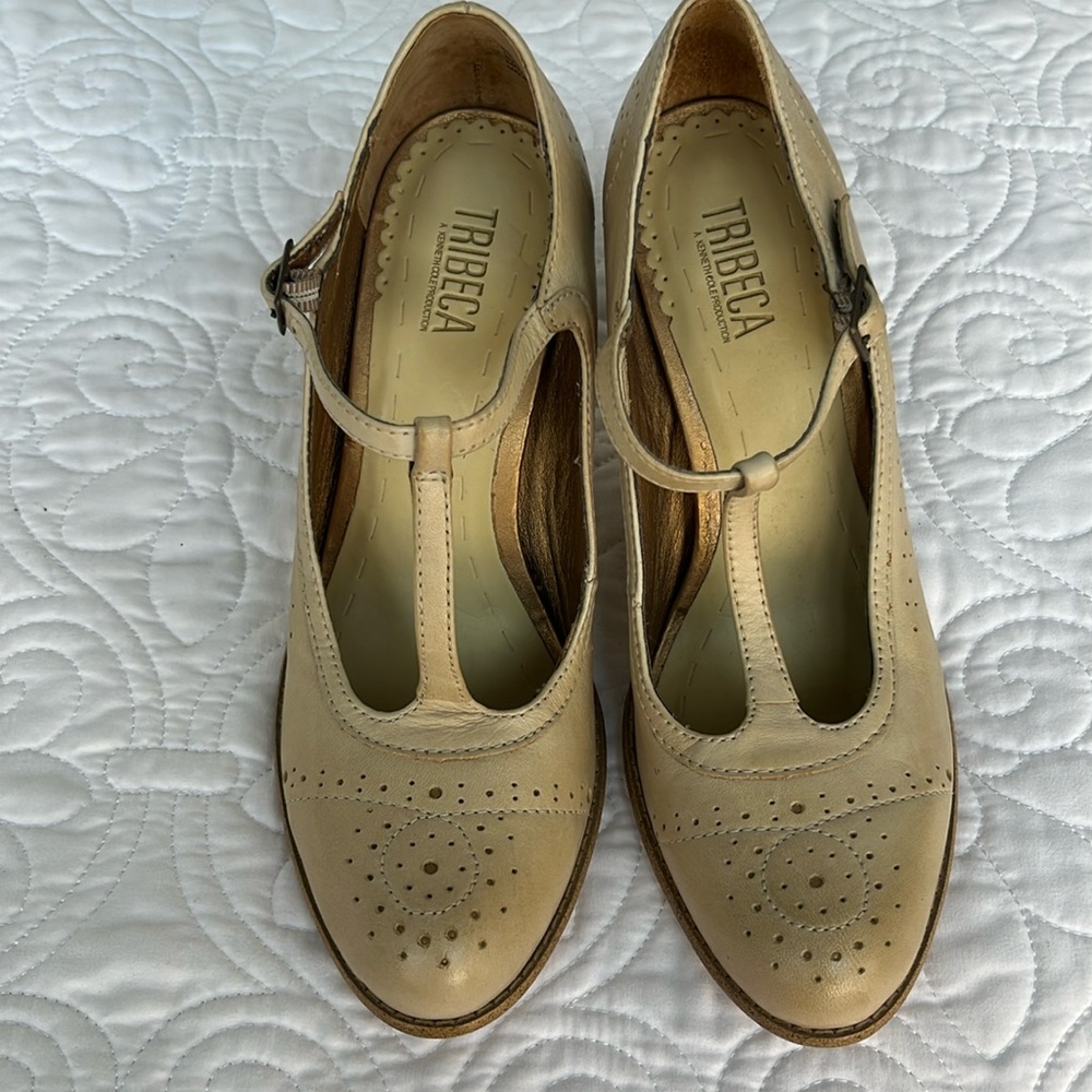 TriBeCa by Kenneth Cole. Cream Mary Jane heels. Size 9